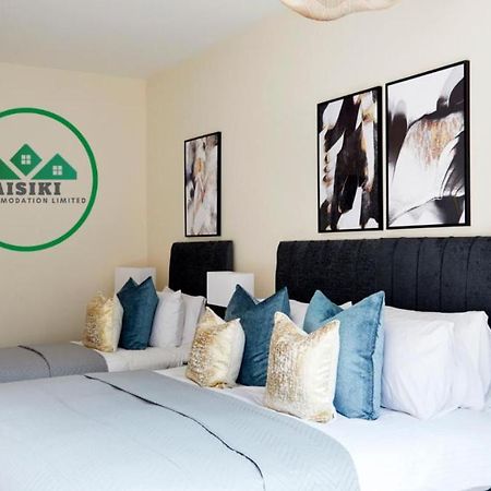 Aisiki Living At Alexandra Road, 2 Bedrooms & 2 Bathrooms With King Or Twin Beds And With Free Wi-Fi & Parking Watford  Luaran gambar
